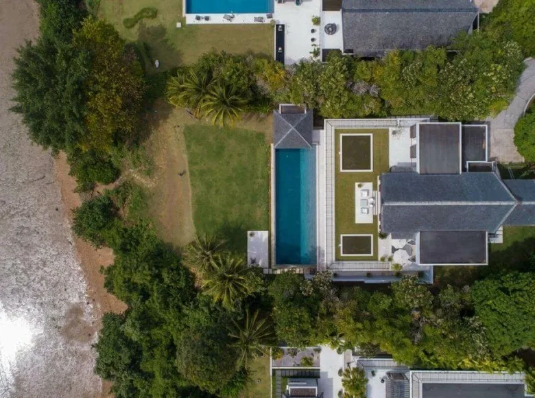 5 bedroom villa 2 360 m² Phuket, Thailand
