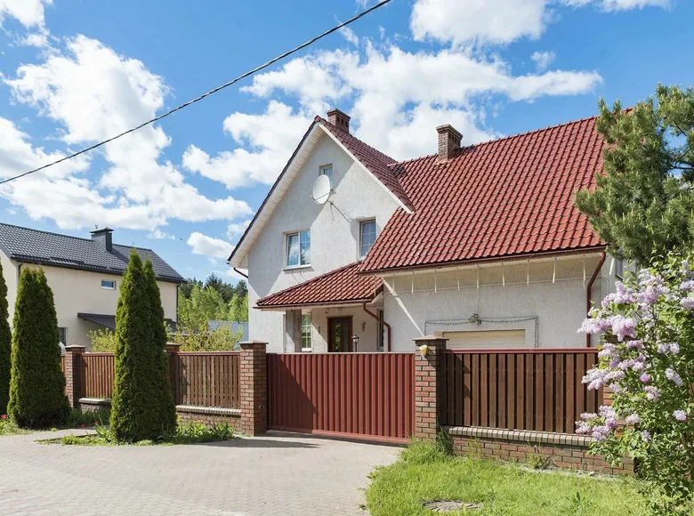 Maison 200 m² Kalodzichtchy, Biélorussie