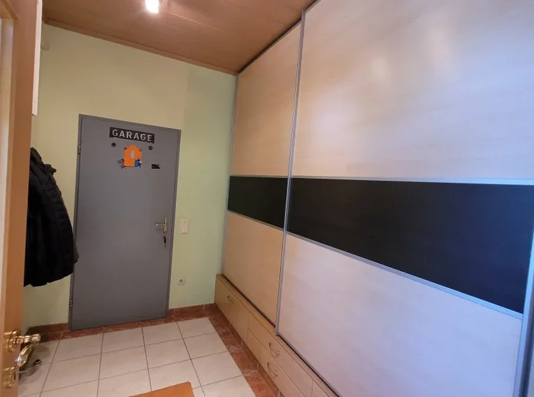 Haus 5 zimmer 420 m² Markgrafneusiedl, Österreich