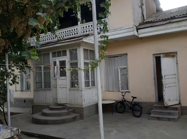 Дом 5 комнат 13 300 м² Ханабад, Узбекистан