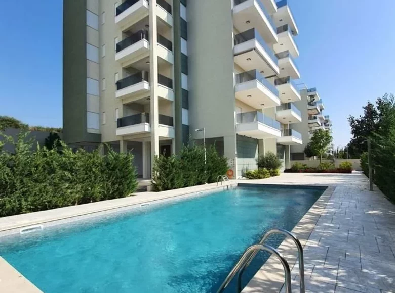 Mieszkanie 3 pokoi 203 m² Społeczność St. Tychon, Cyprus