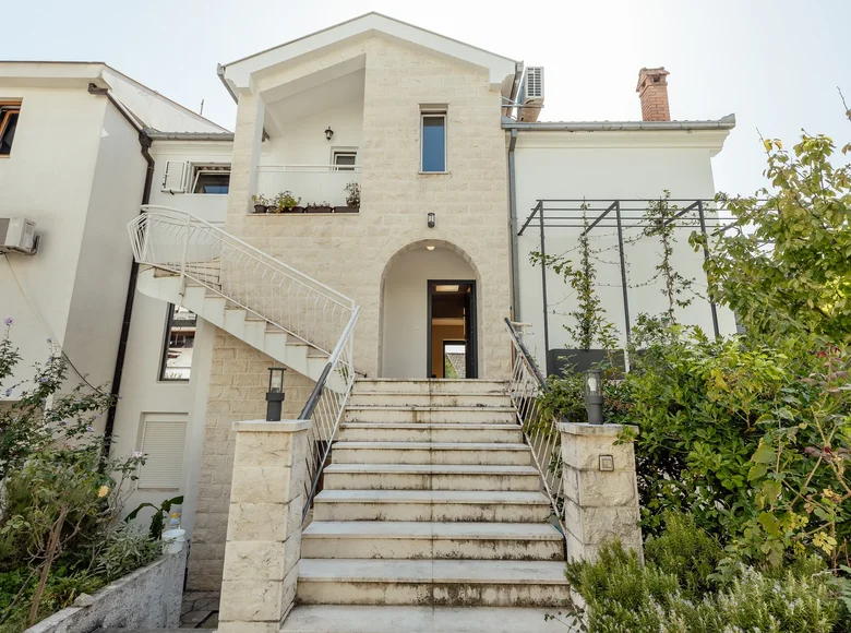 Appartement 4 chambres 180 m² Herceg Novi, Monténégro