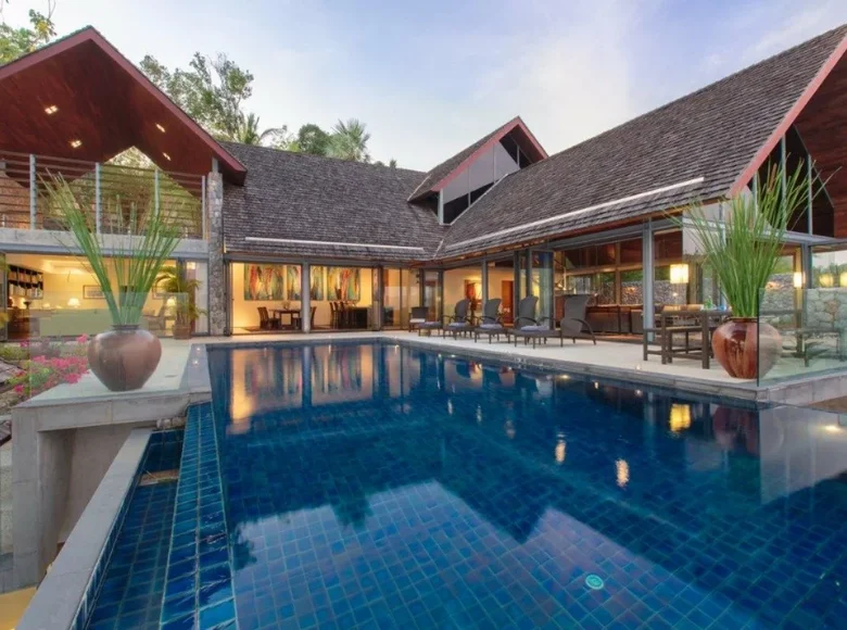 Dom 4 pokoi 995 m² Phuket, Tajlandia
