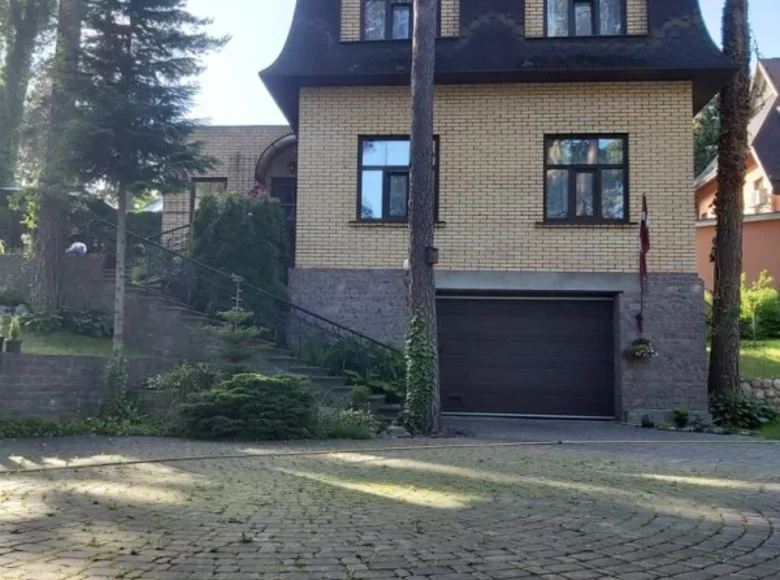 Haus 4 zimmer 195 m² Riga, Lettland