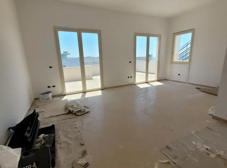 Ático 2 habitaciones 171 m² Bashkia Durres, Albania