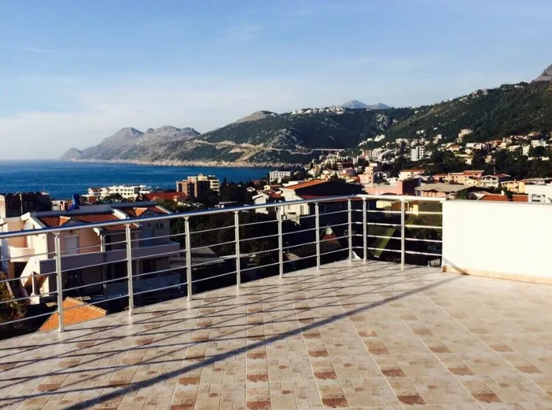 Hotel 400 m² en Dobra Voda, Montenegro