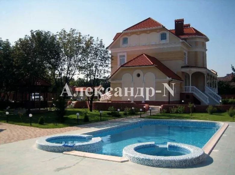 5 room house 600 m² Odessa, Ukraine