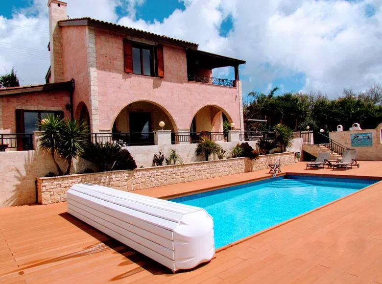 5-Zimmer-Villa 260 m² Tsada, Cyprus