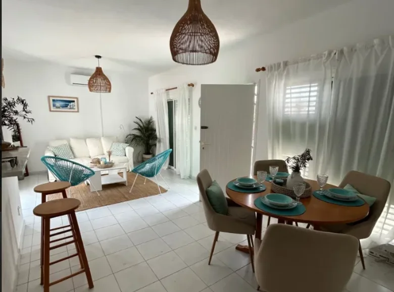 2 bedroom apartment  Chloraka, Cyprus
