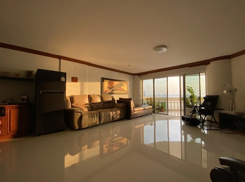 Condo 3 pokoi 175 m² Pattaya, Tajlandia