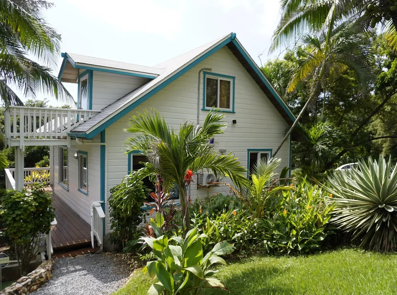 3 bedroom house 88 m² West Bay, Honduras