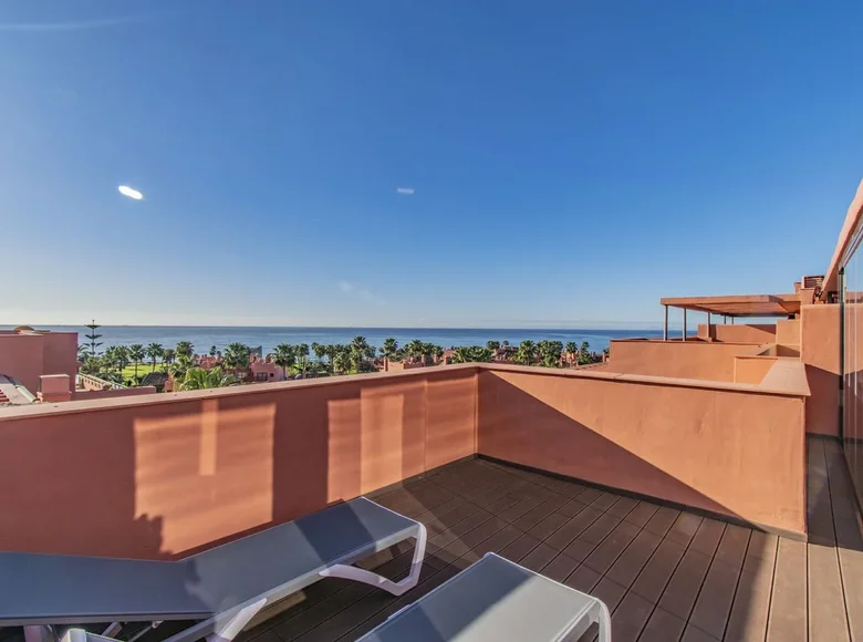 Apartamento 3 habitaciones 141 m² Estepona, Španjolska