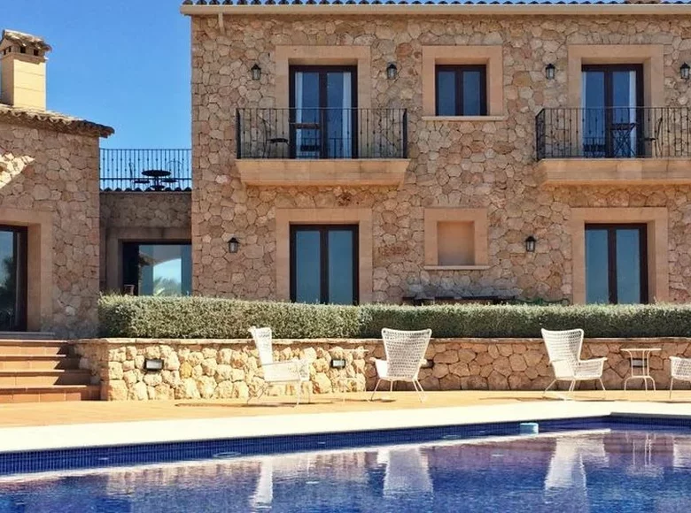 5 bedroom villa 550 m² Balearic Islands, Spain