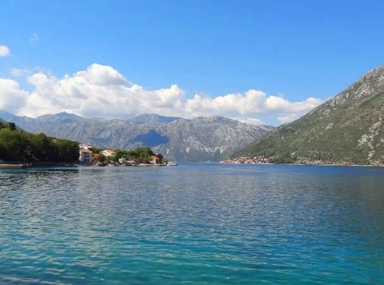 Land 1 102 m² Bijela, Montenegro