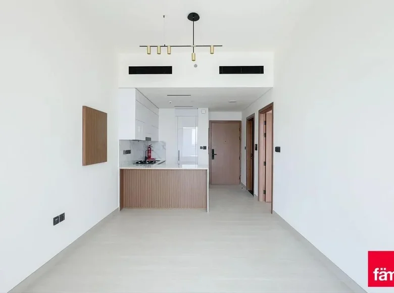 1 bedroom apartment 689 m² Dubai, United Arab Emirates