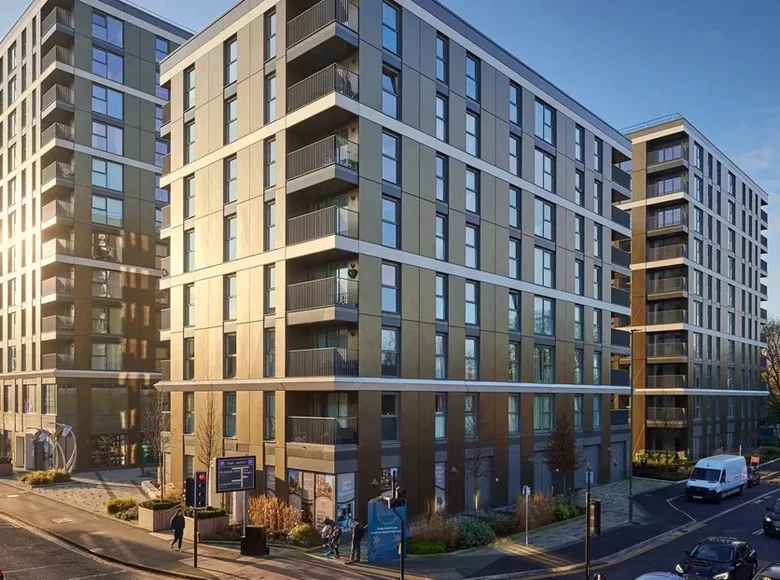 3 bedroom apartment 105 m² Staines-upon-Thames, United Kingdom