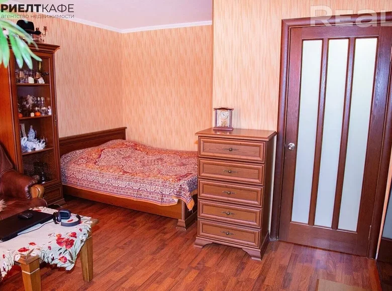 Wohnung 1 Zimmer 37 m² Baranawitschy, Weißrussland