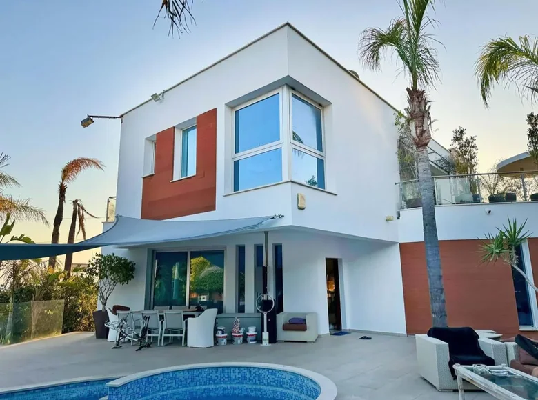 Maison 6 chambres 471 m² Germasogeia, Chypre