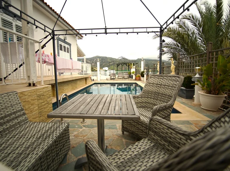 Dom 3 pokoi 485 m² Peyia, Cypr