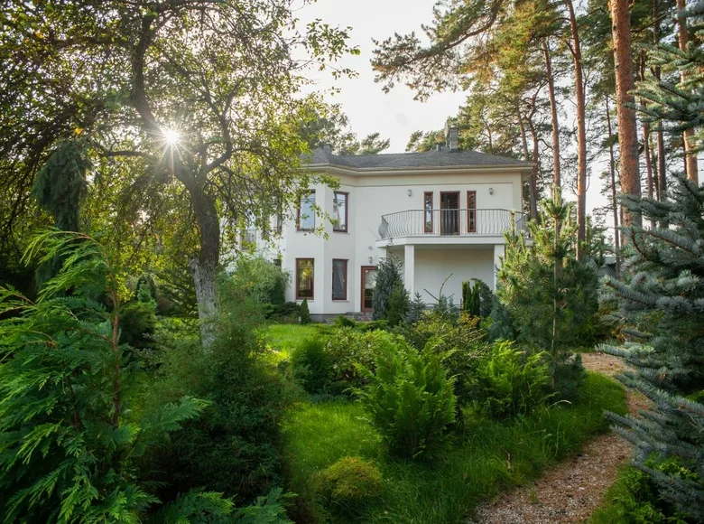 Casa 7 habitaciones 299 m² Jurmala, Letonia