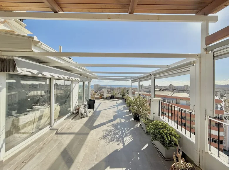 Apartamento 3 habitaciones 198 m² Fuengirola, Španjolska