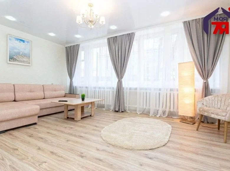 Mieszkanie 2 pokoi 63 m² Mińsk, Białoruś