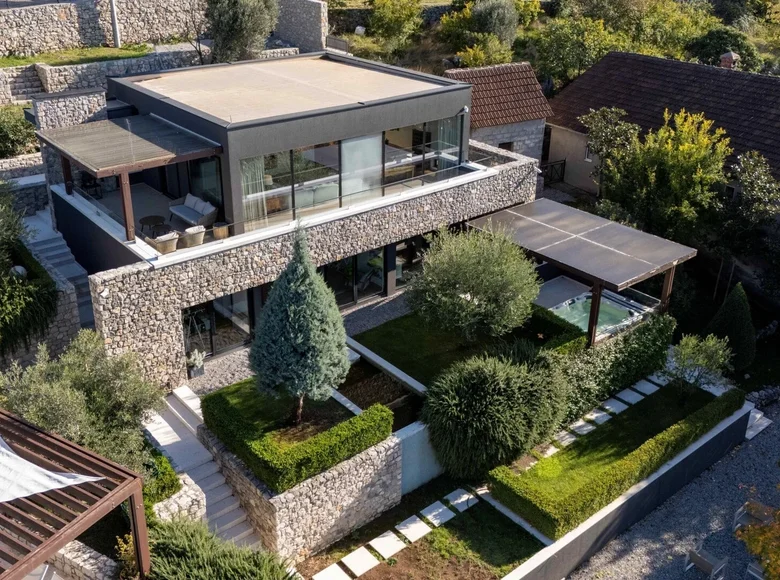 3 bedroom villa 162 m² Podgorica, Montenegro