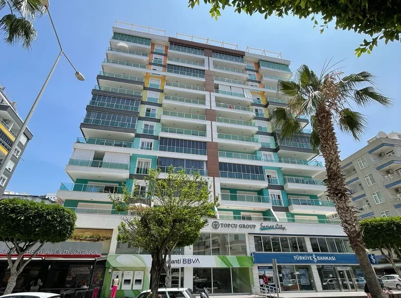 1 bedroom apartment  Mahmutlar, Turkey