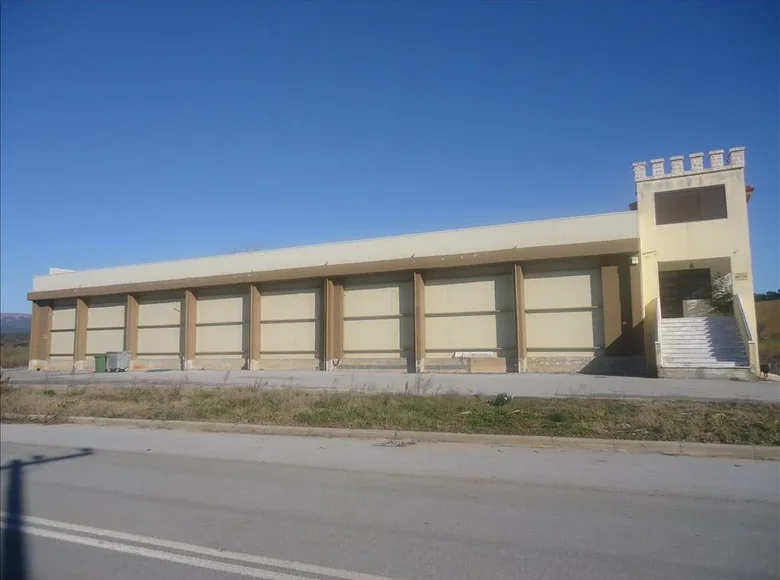 Propiedad comercial 1 375 m² en Gomati, Grecia