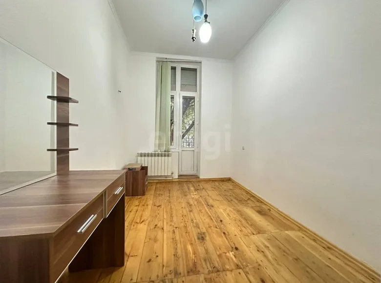 Kvartira 80 m² Toshkentda