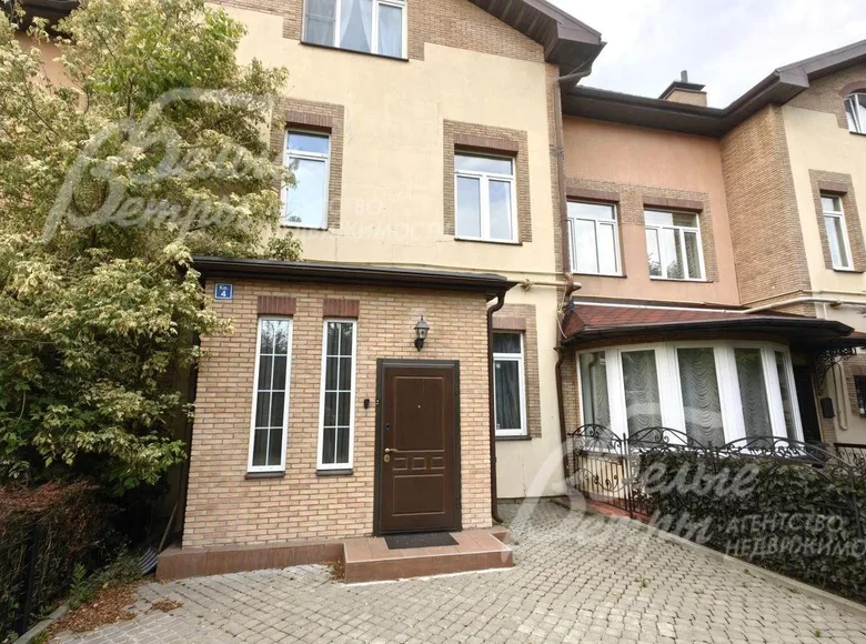 Townhouse 5 rooms 203 m² in Sosenki, Russia