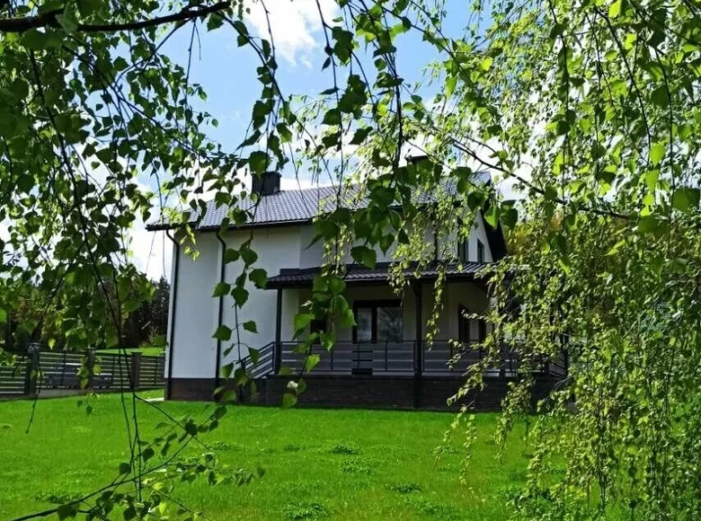 Dom wolnostojący 198 m² Baraulianski sielski Saviet, Białoruś