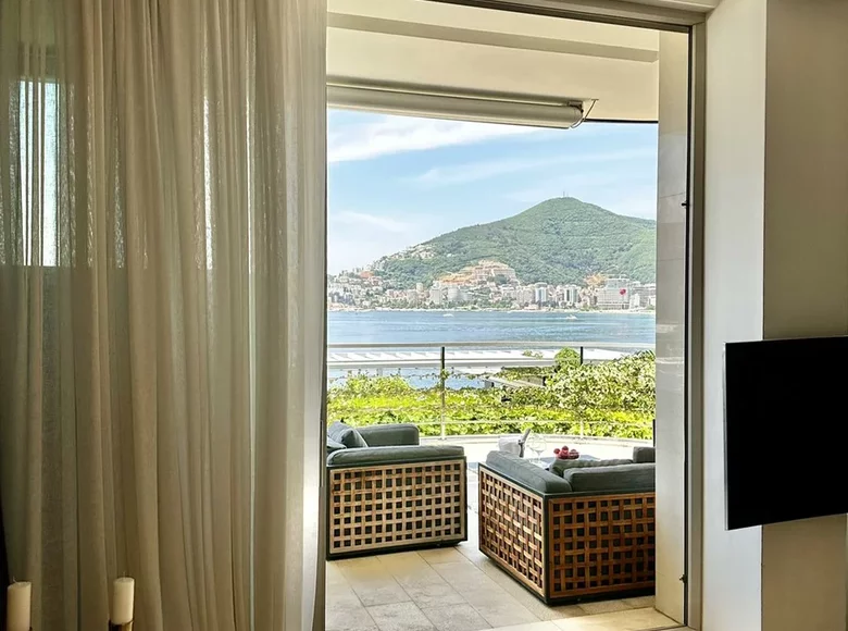 Apartamento 3 habitaciones 159 m² Budva, Montenegro