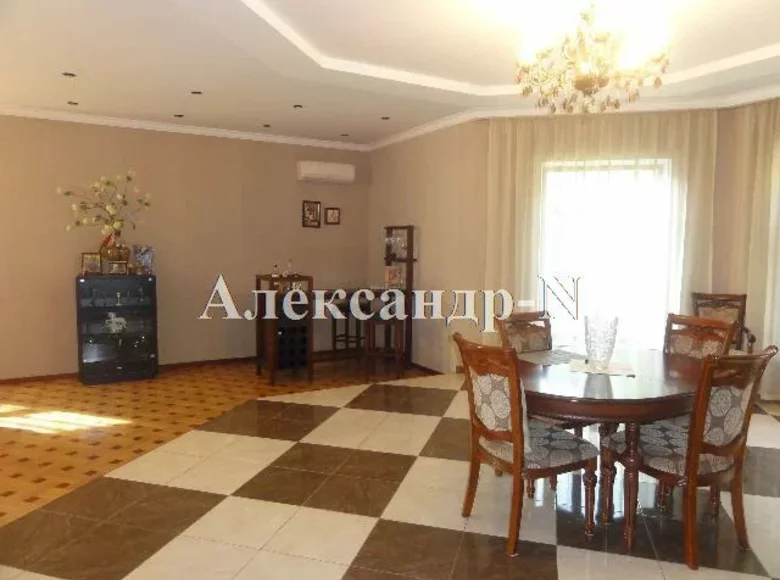 4 room house 360 m² Odessa, Ukraine