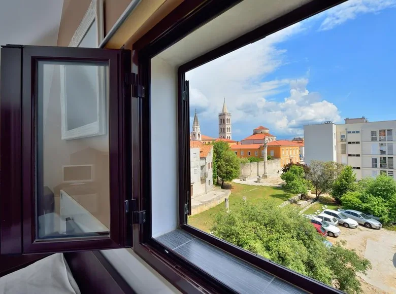 Villa 10 bedrooms 172 m² Bashkia Durres, Albania