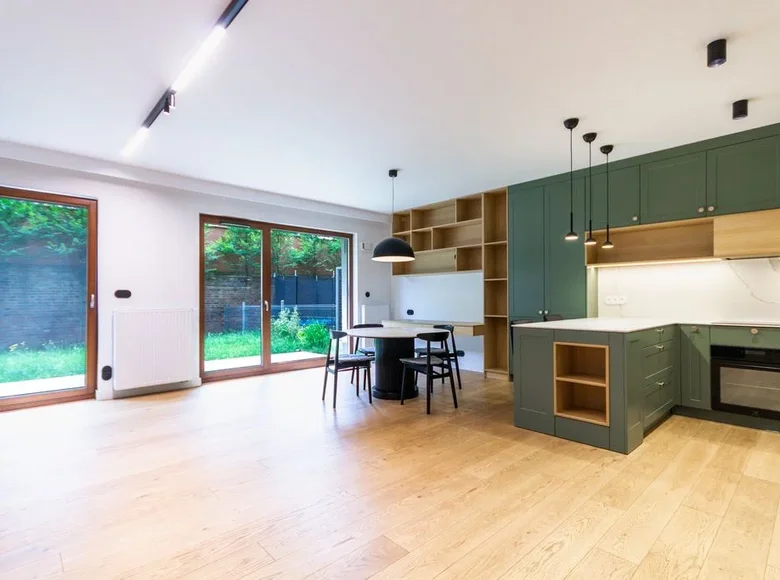 Квартира 2 комнаты 56 м² Познань, Польша