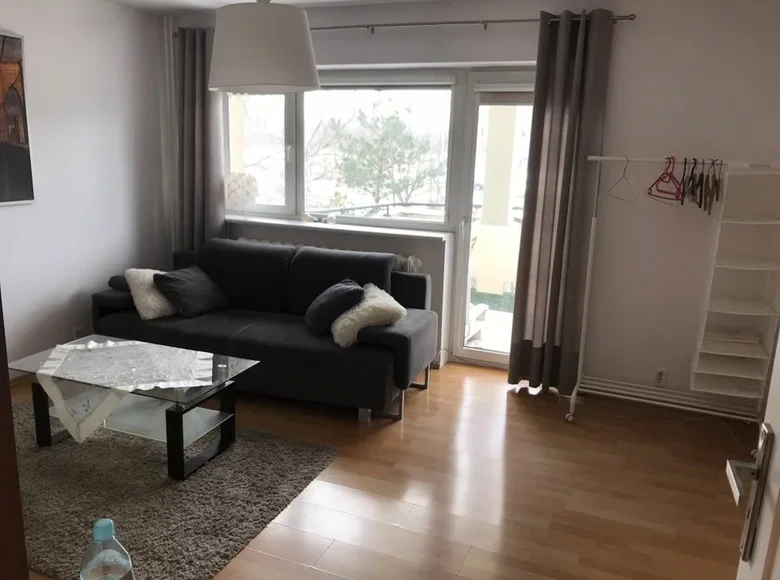 Apartamento 1 habitación 38 m² en Varsovia, Polonia