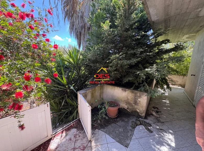 2 bedroom house 118 m² Levan, Albania