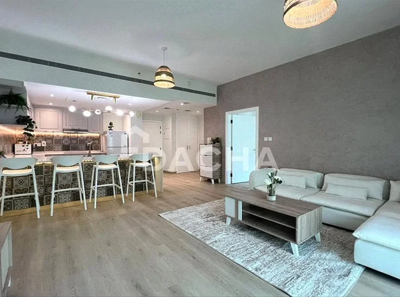 1 bedroom apartment 721 m² Dubai, United Arab Emirates