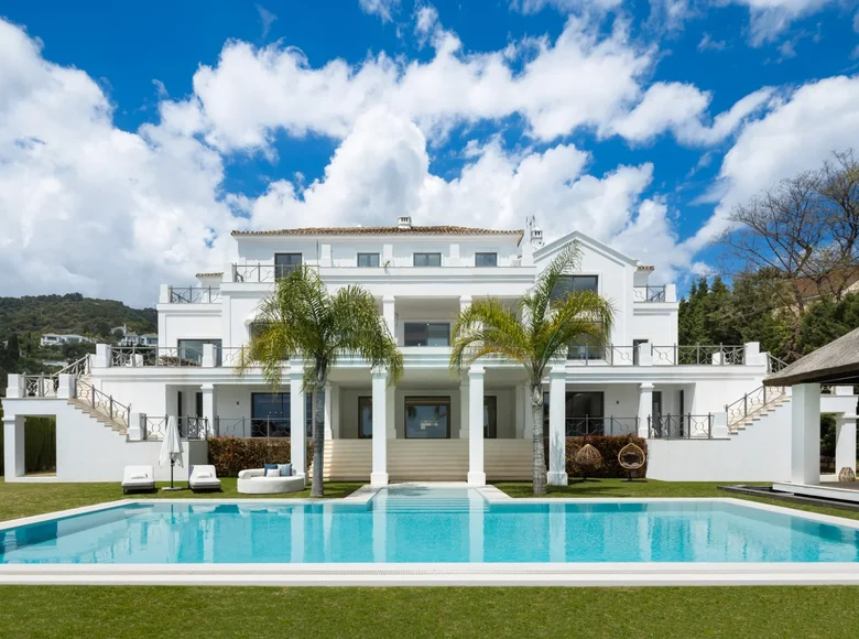 villa de 5 chambres 1 372 m² Benahavis, Espagne