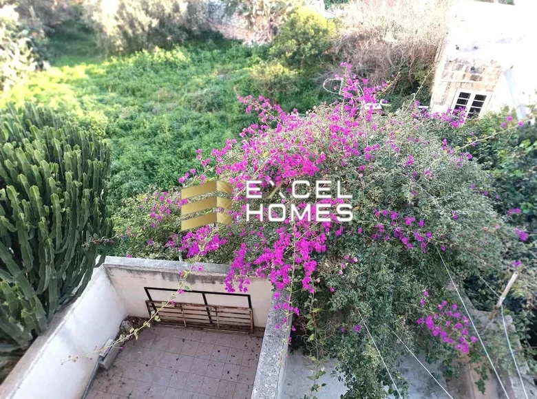 Townhouse 4 bedrooms  Birkirkara, Malta