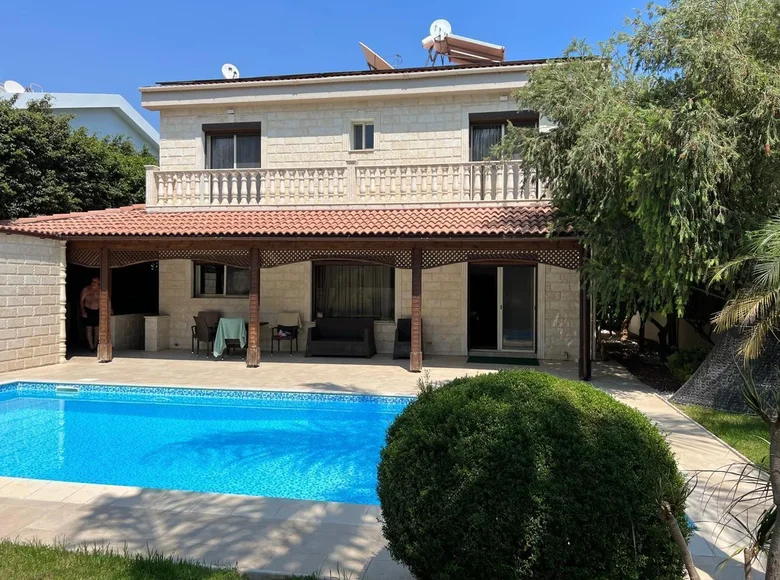 5 bedroom villa  Germasogeia, Cyprus