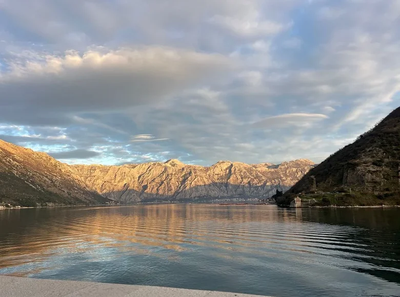 Penthouse 5 zimmer 118 m² Dobrota, Montenegro