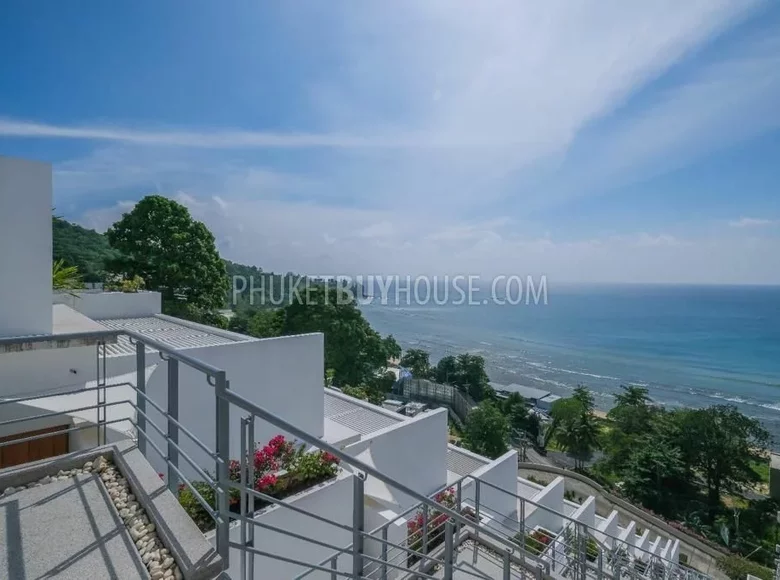 2 bedroom condo 239 m² Phuket, Thailand