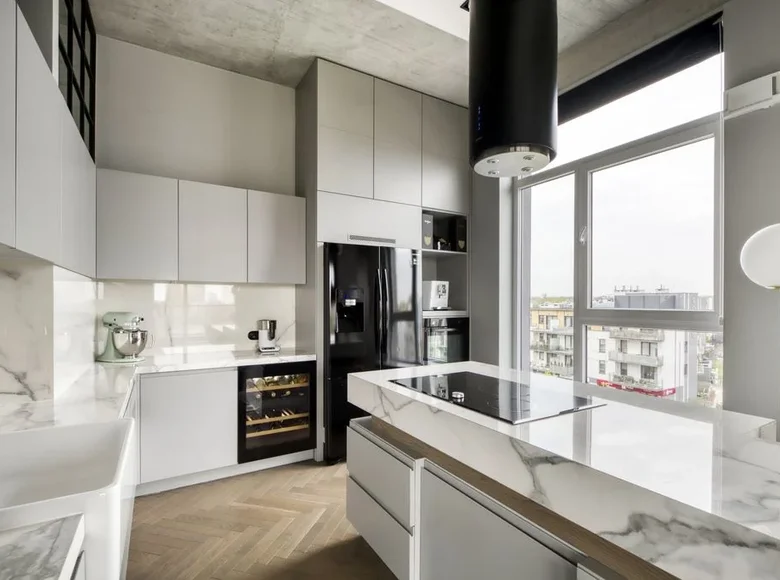 Apartamento 3 habitaciones 104 m² en Varsovia, Polonia
