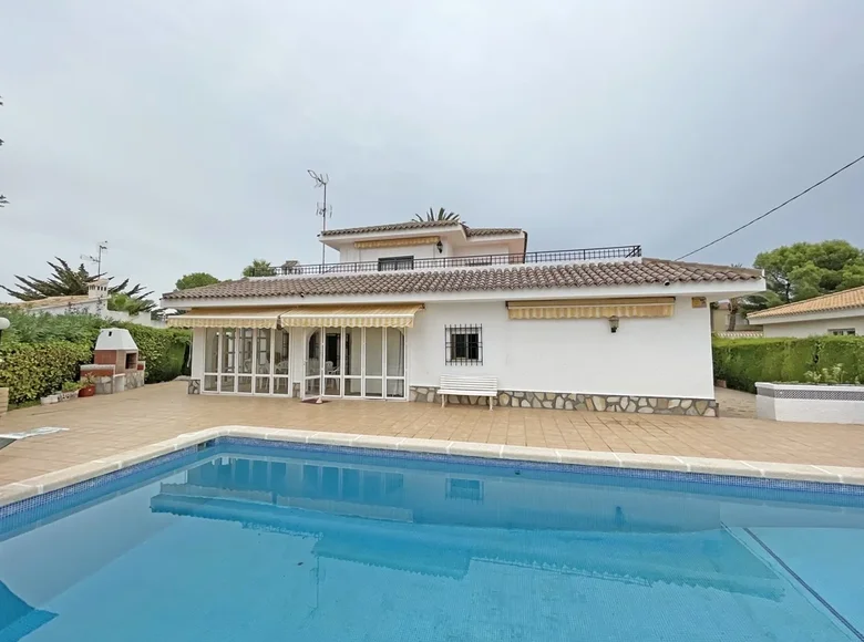 4 bedroom house 266 m² Orihuela, Spain