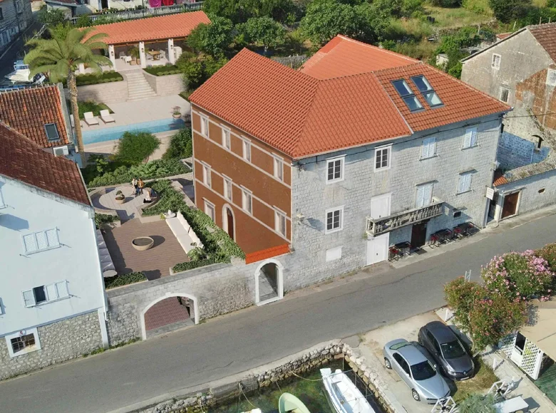 Villa 8 chambres 450 m² Prcanj, Monténégro