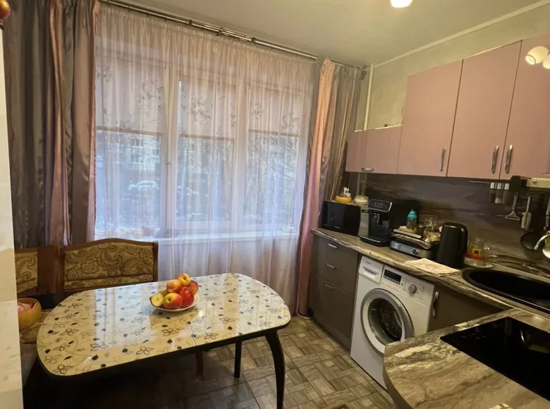 2 room apartment 52 m² Steklyannyy, Russia