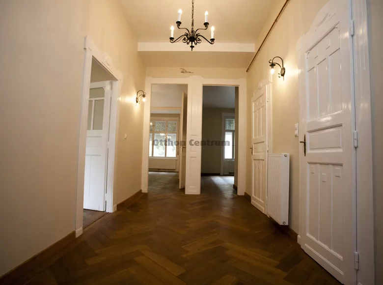 Mieszkanie 4 pokoi 143 m² Budapeszt, Węgry