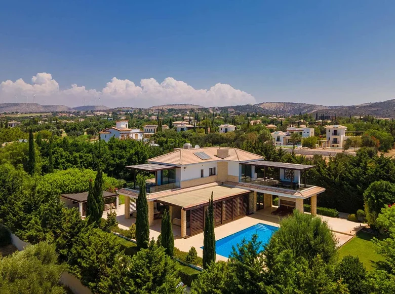 4 bedroom Villa 298 m² Kouklia, Cyprus